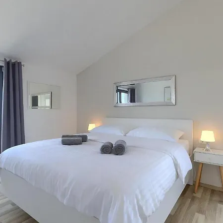 Holiday home Do Amaral Porec